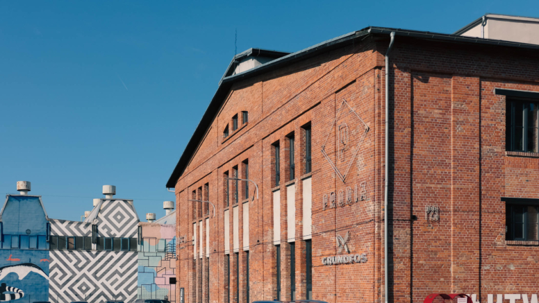 industriada fabryka porcelany