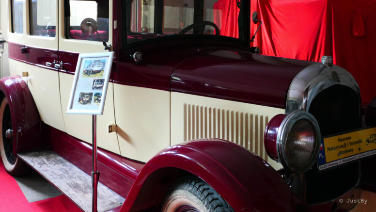 muzeum motoryzacji otrębusy