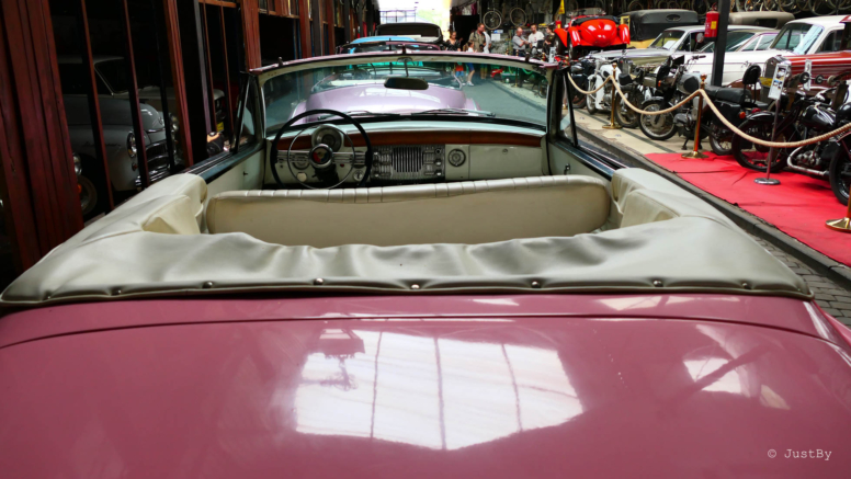 muzeum motoryzacji otrębusy