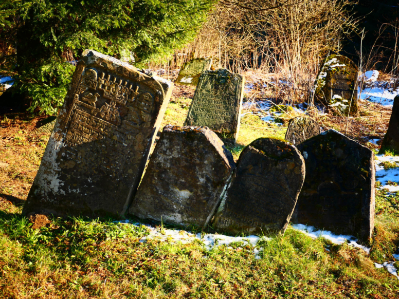 cmentarz żydowski w lutowiskach